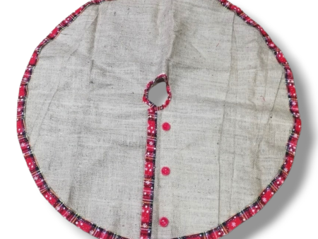 Christmas Tree Skirt (beige felt) For Sale